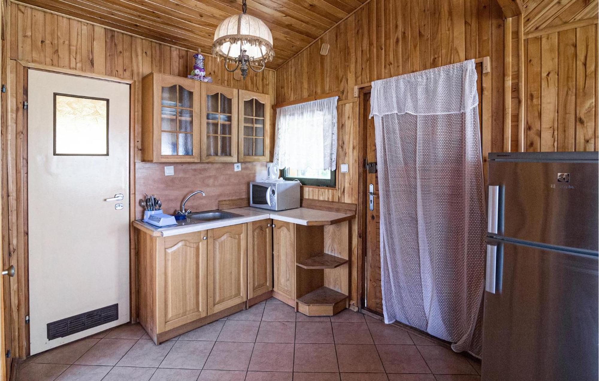 Amazing Home In Wilczeta With Kitchenette Екстер'єр фото